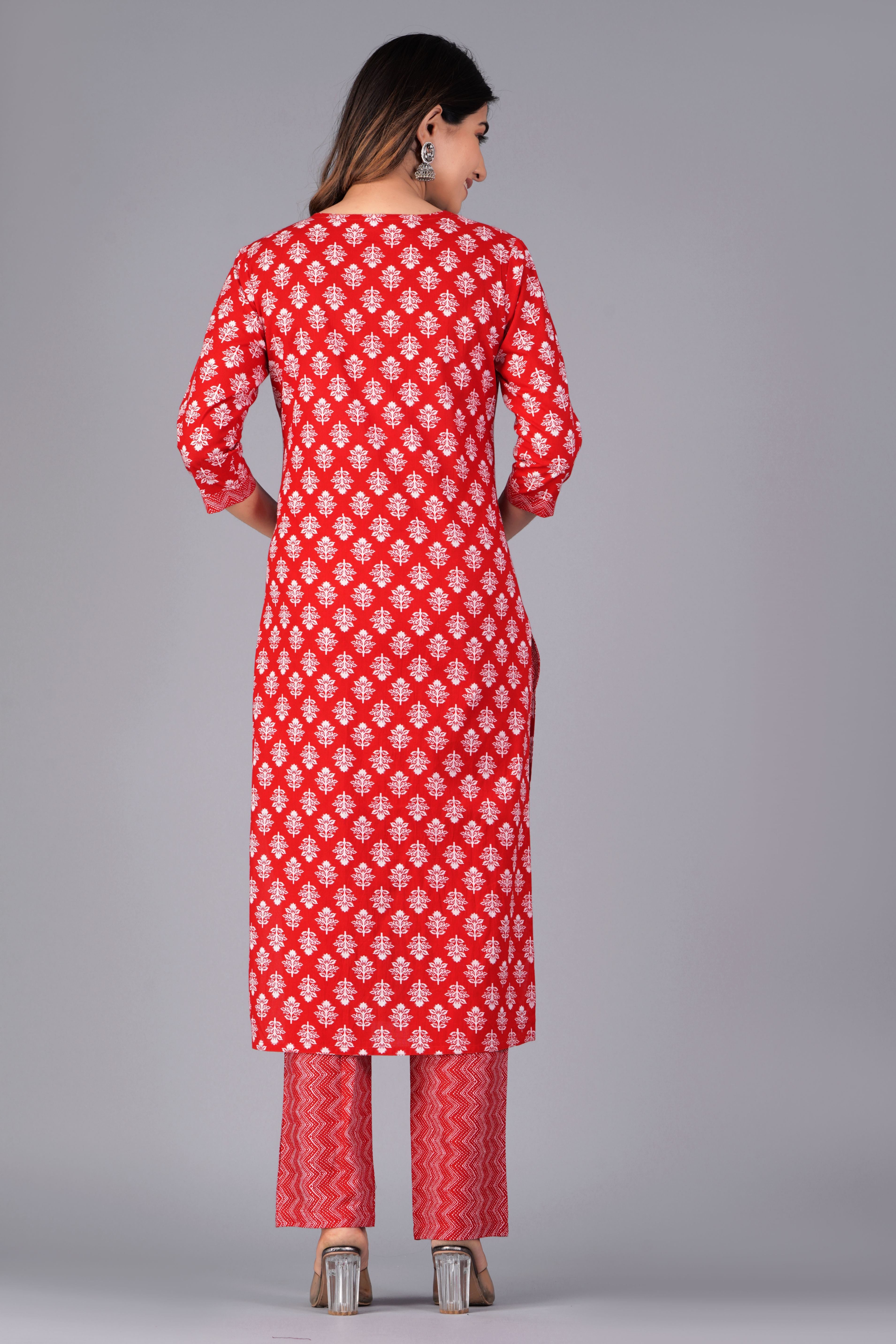 Women Floral Printed Regular Kurta with Trousers & With Dupatta