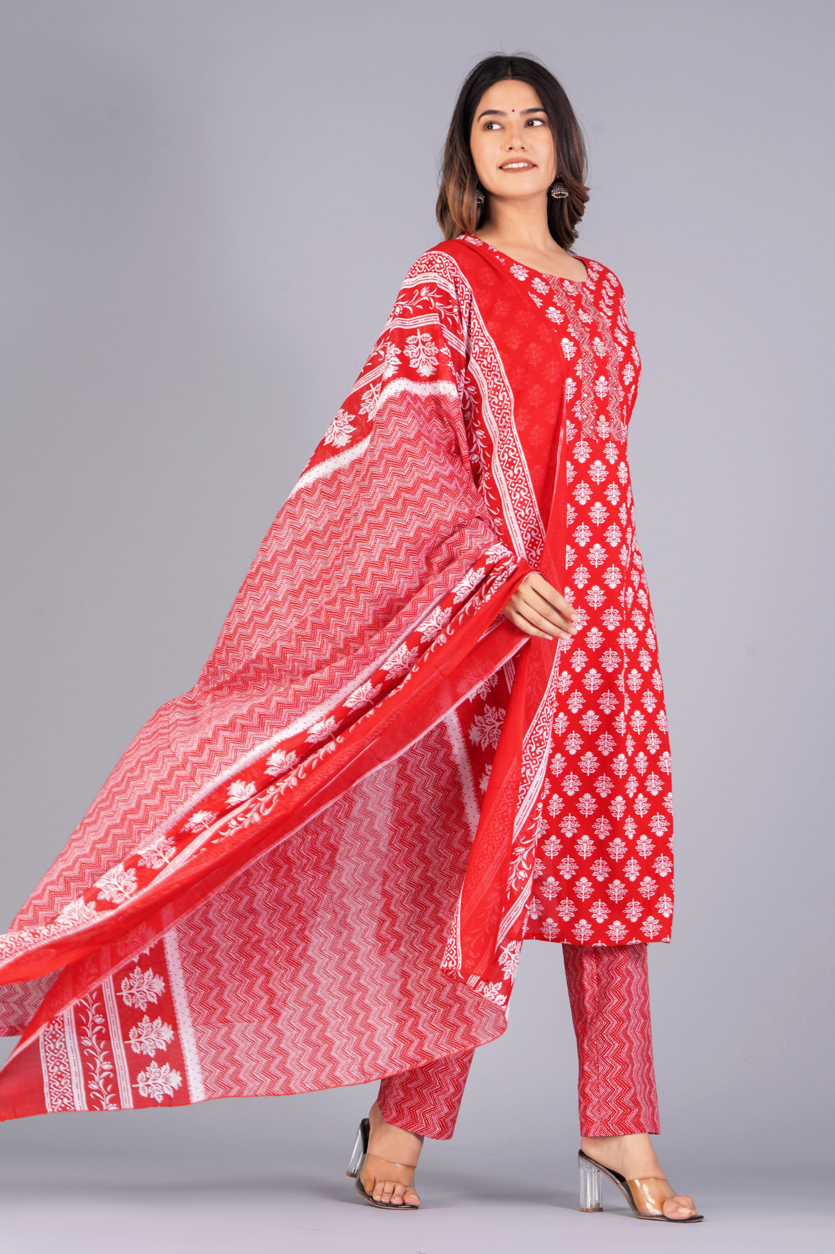Women Floral Printed Regular Kurta with Trousers & With Dupatta