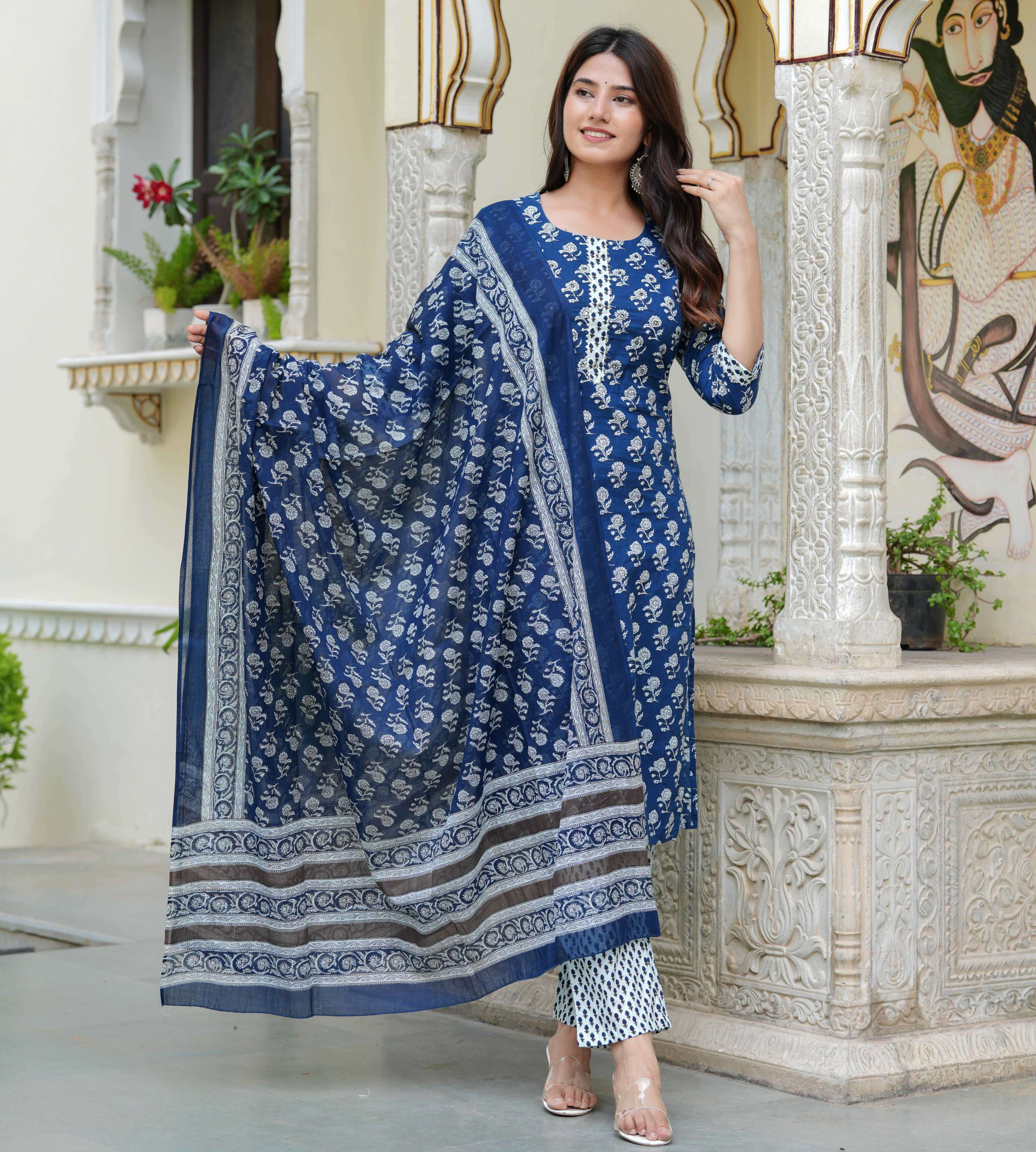 Women Floral Printed Regular Kurta with Trousers & With Dupatta