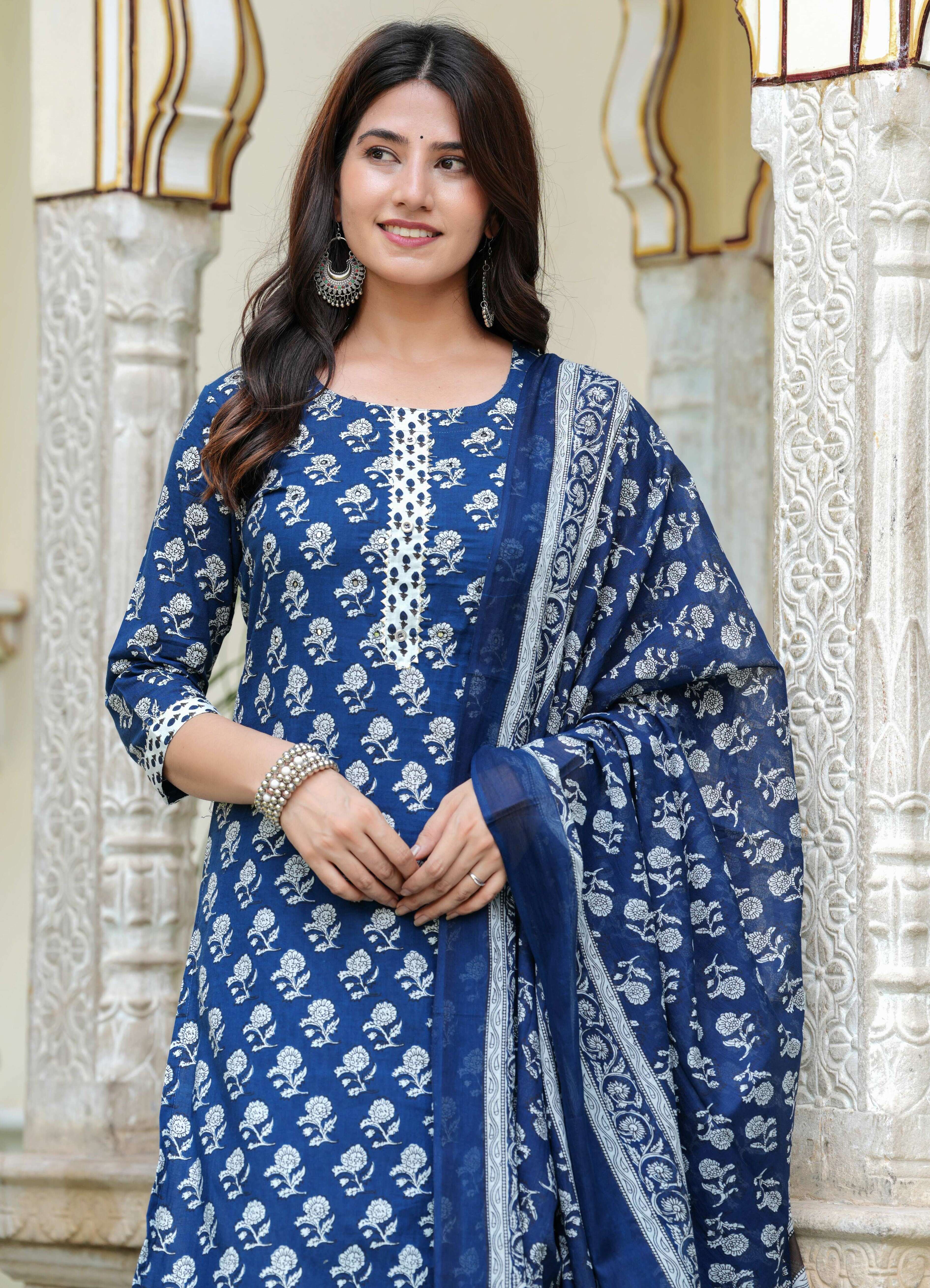 Women Floral Printed Regular Kurta with Trousers & With Dupatta