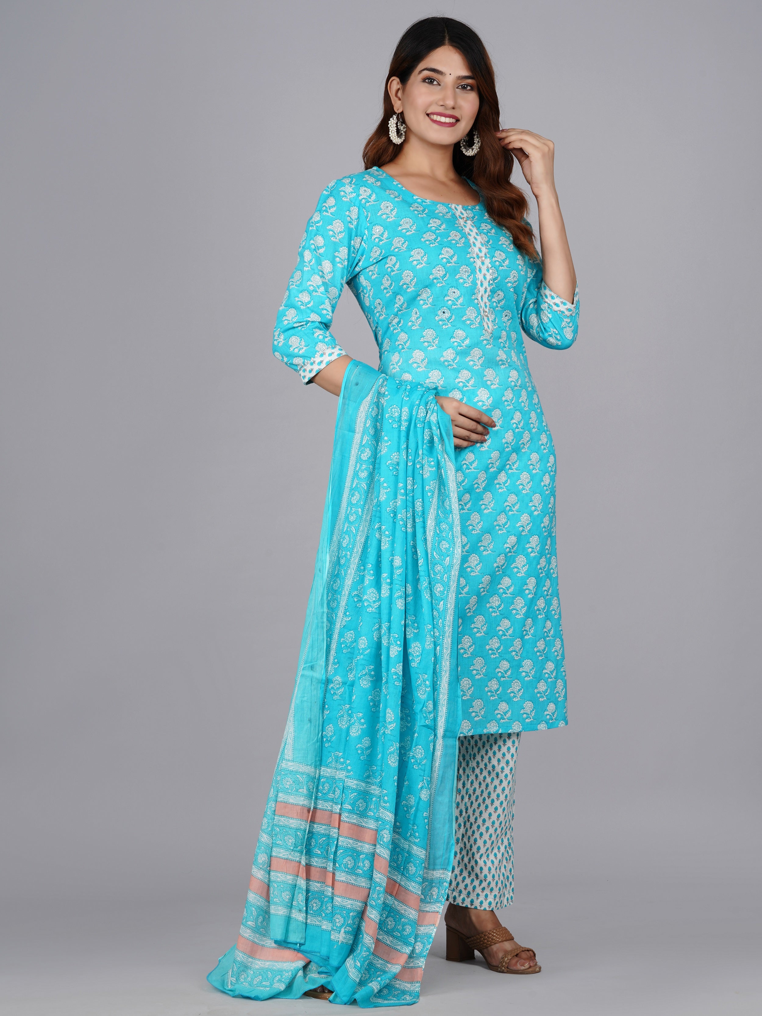 Women Floral Printed Regular Kurta with Trousers & With Dupatta