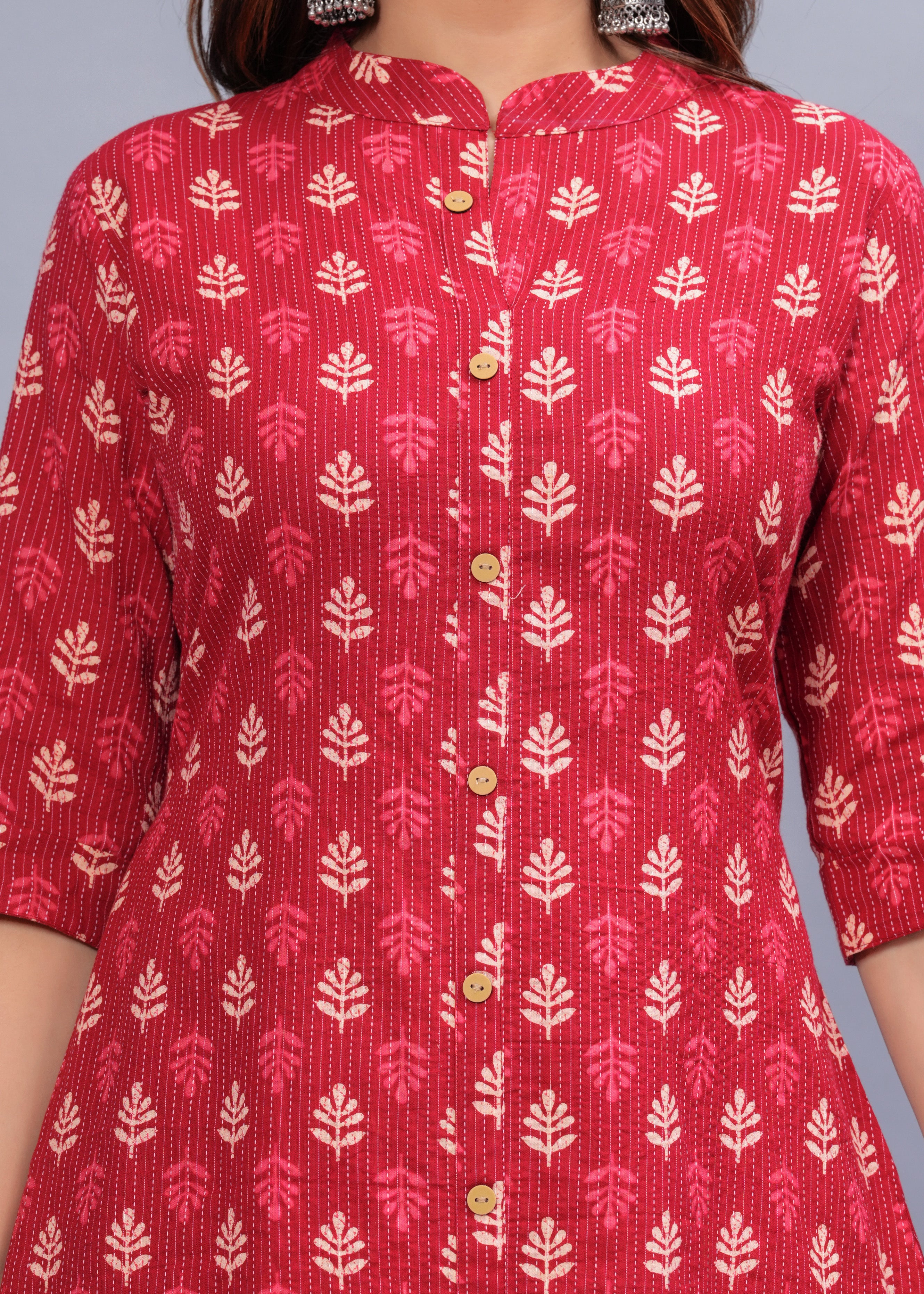 Women Floral Printed Regular Kurta with Trousers