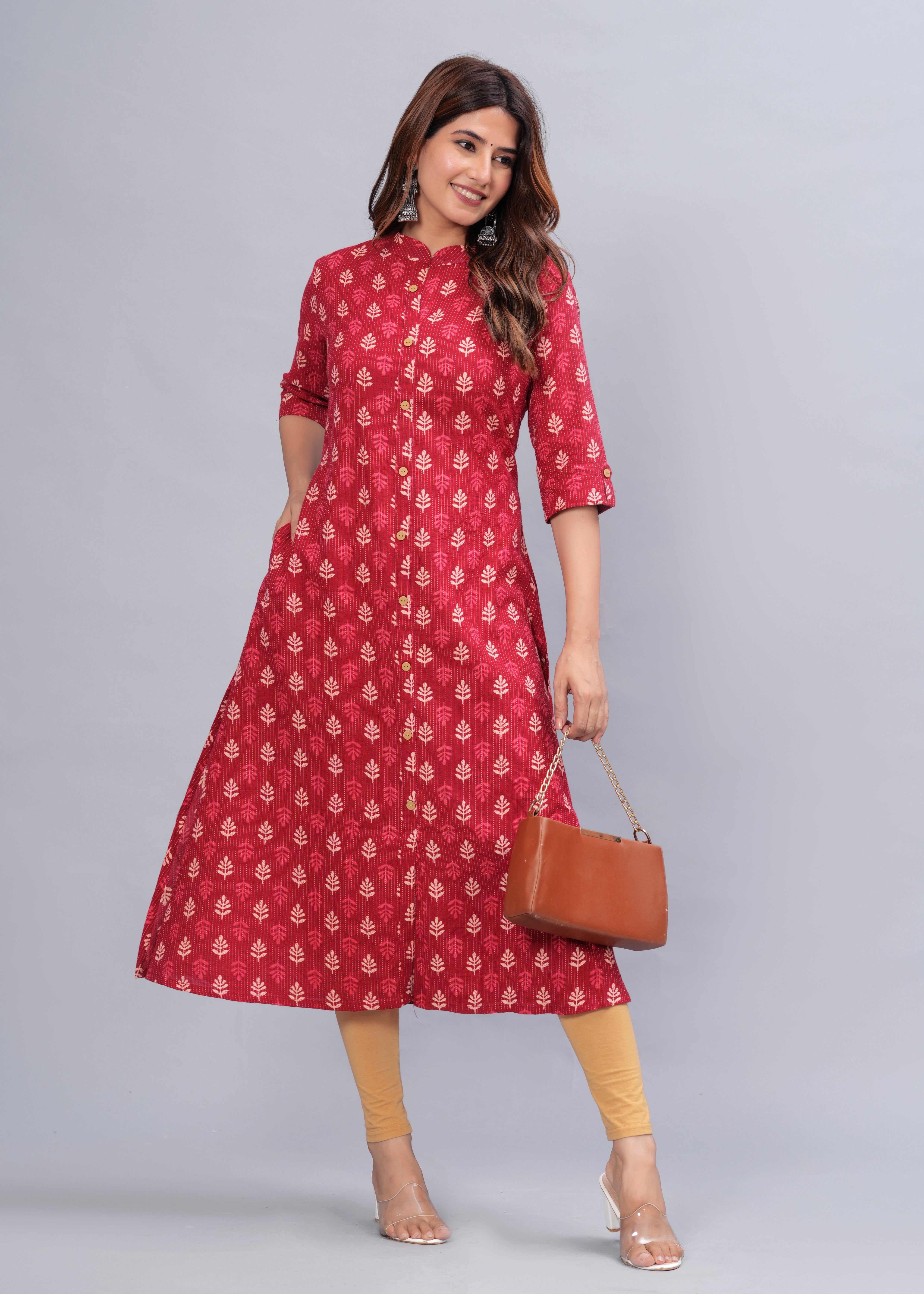 Women Floral Printed Regular Kurta with Trousers