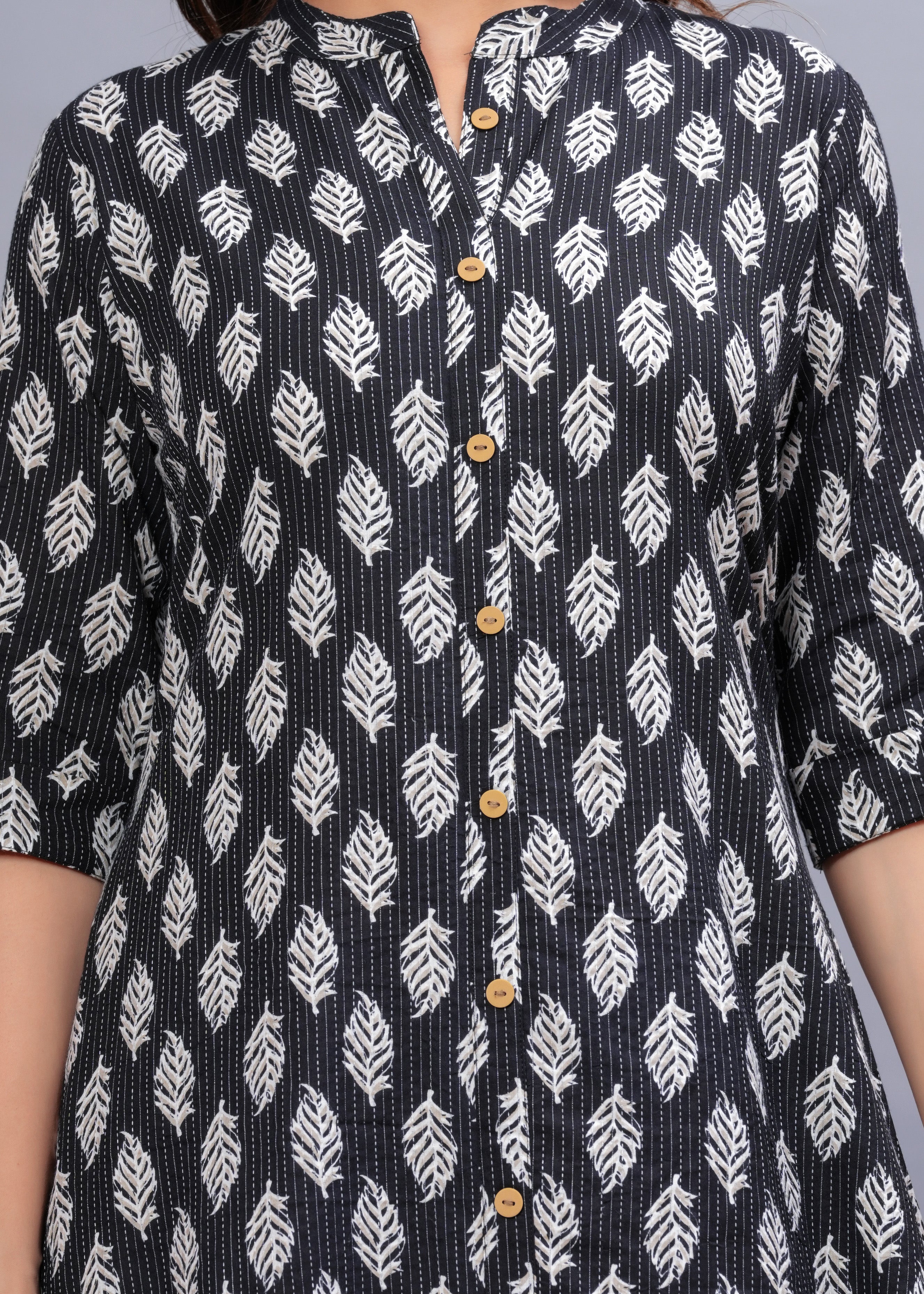Women Floral Printed Regular Kurta with Trousers