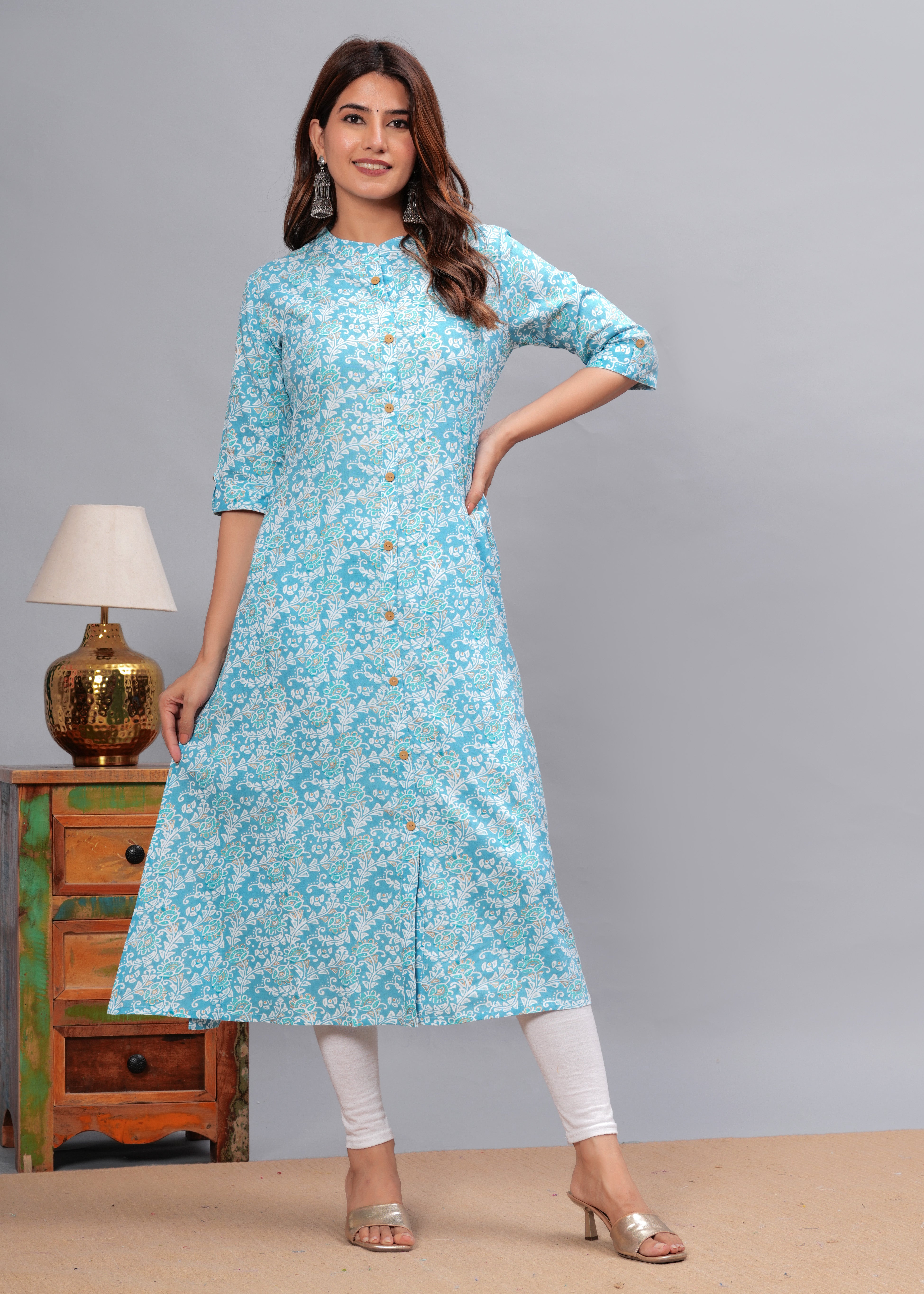 Women Floral Printed Regular Kurta with Trousers