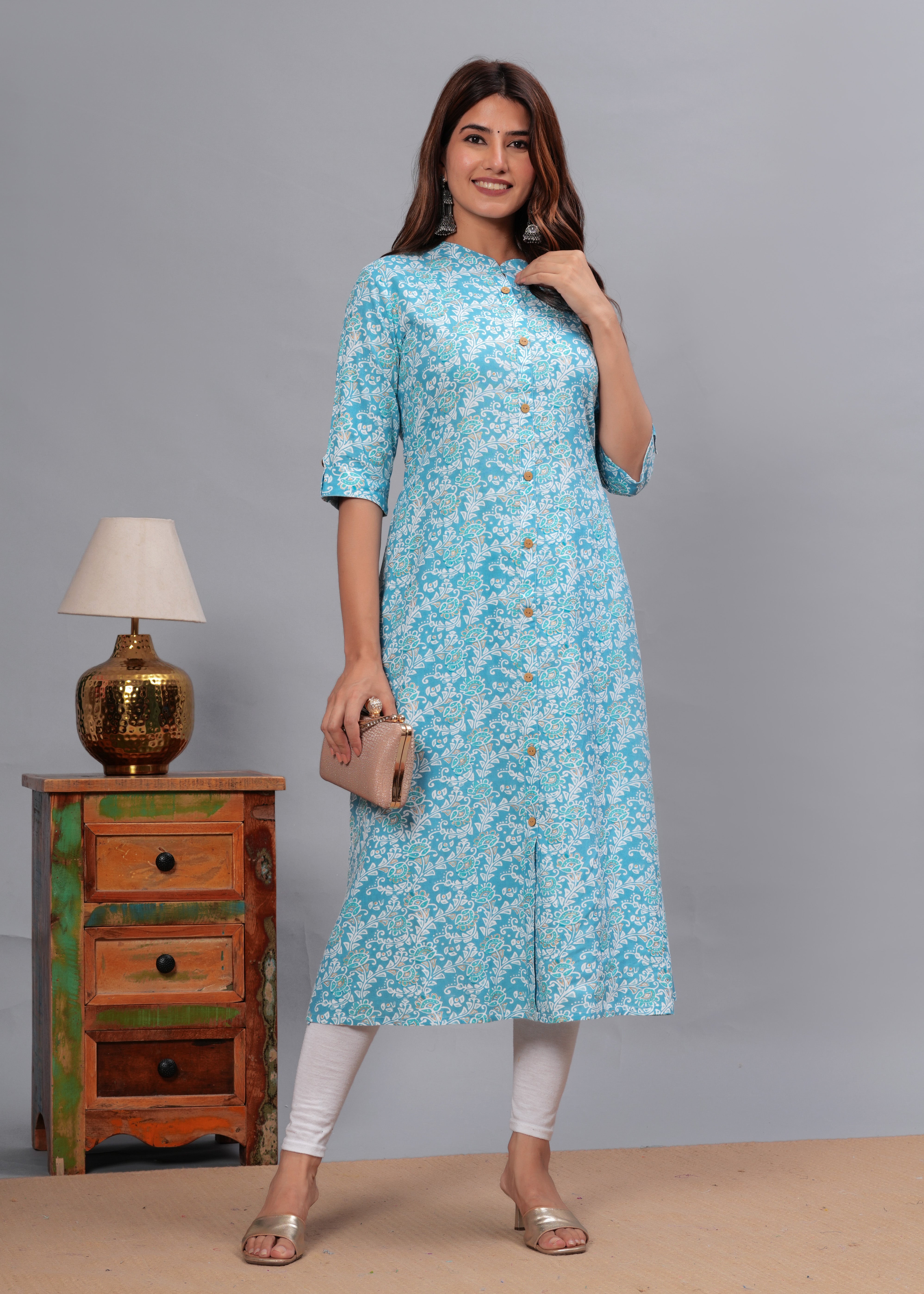 Women Floral Printed Regular Kurta with Trousers