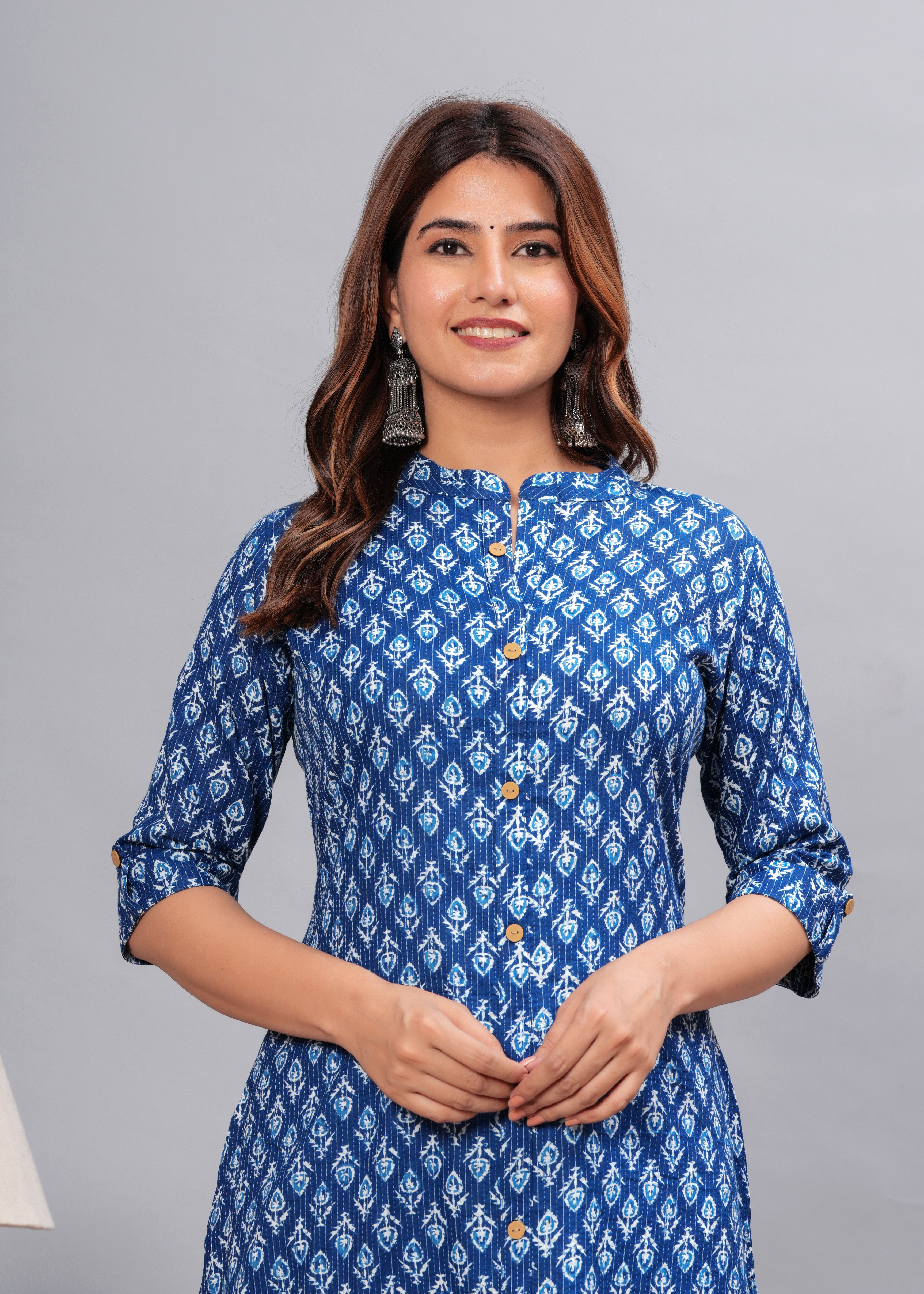 Women Floral Printed Regular Kurta with Trousers