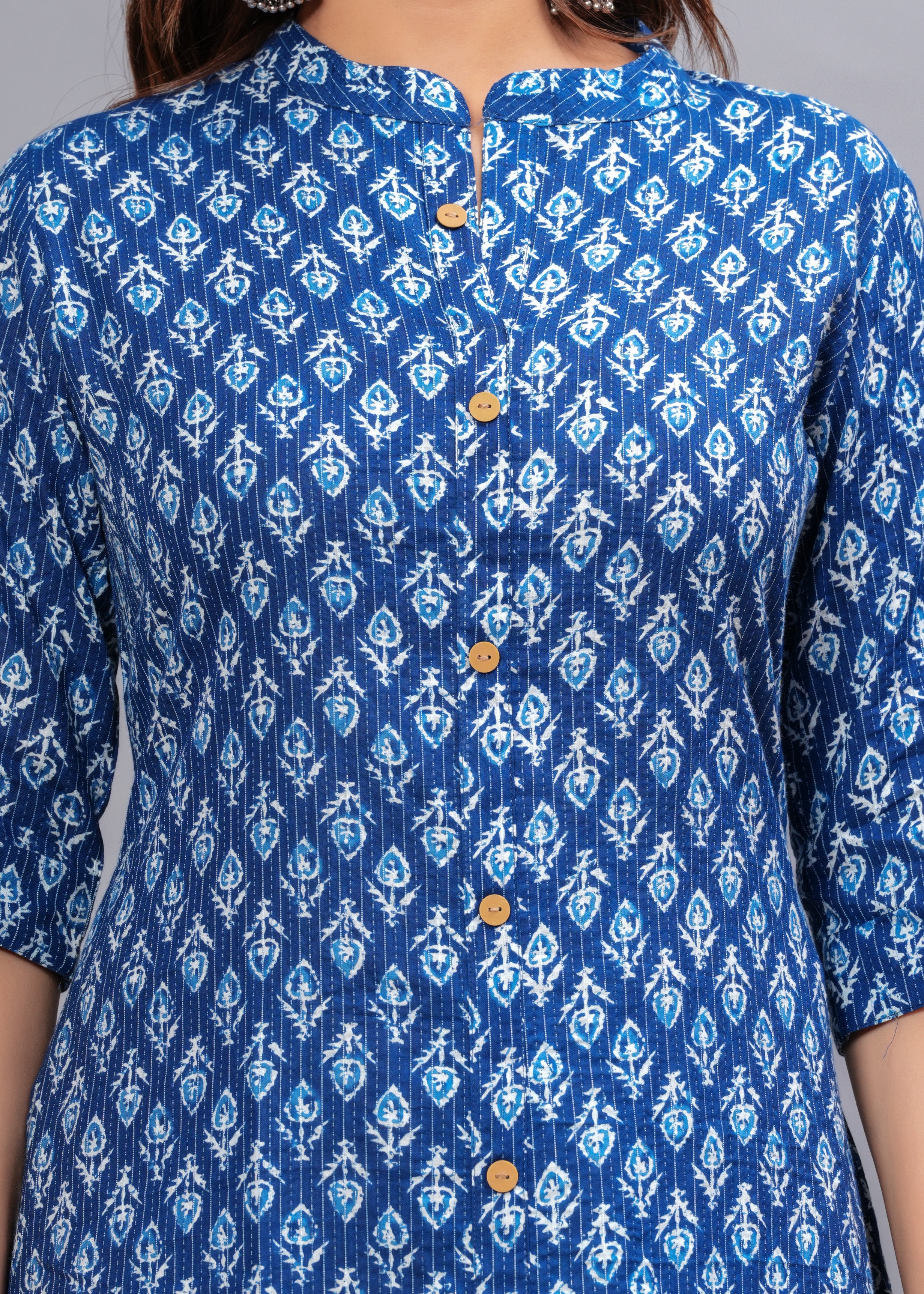 Women Floral Printed Regular Kurta with Trousers