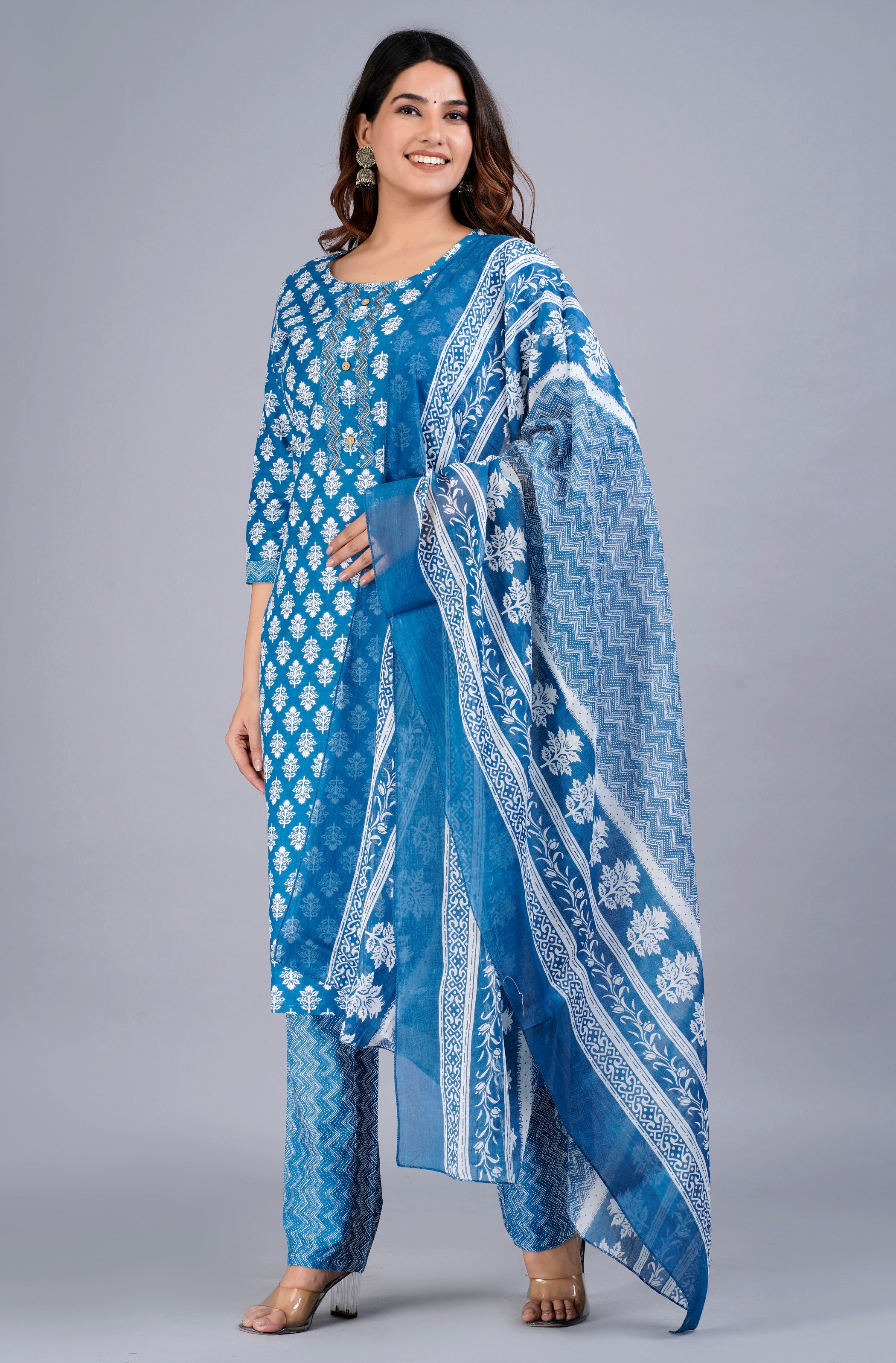 Women Floral Printed Regular Kurta with Trousers & With Dupatta