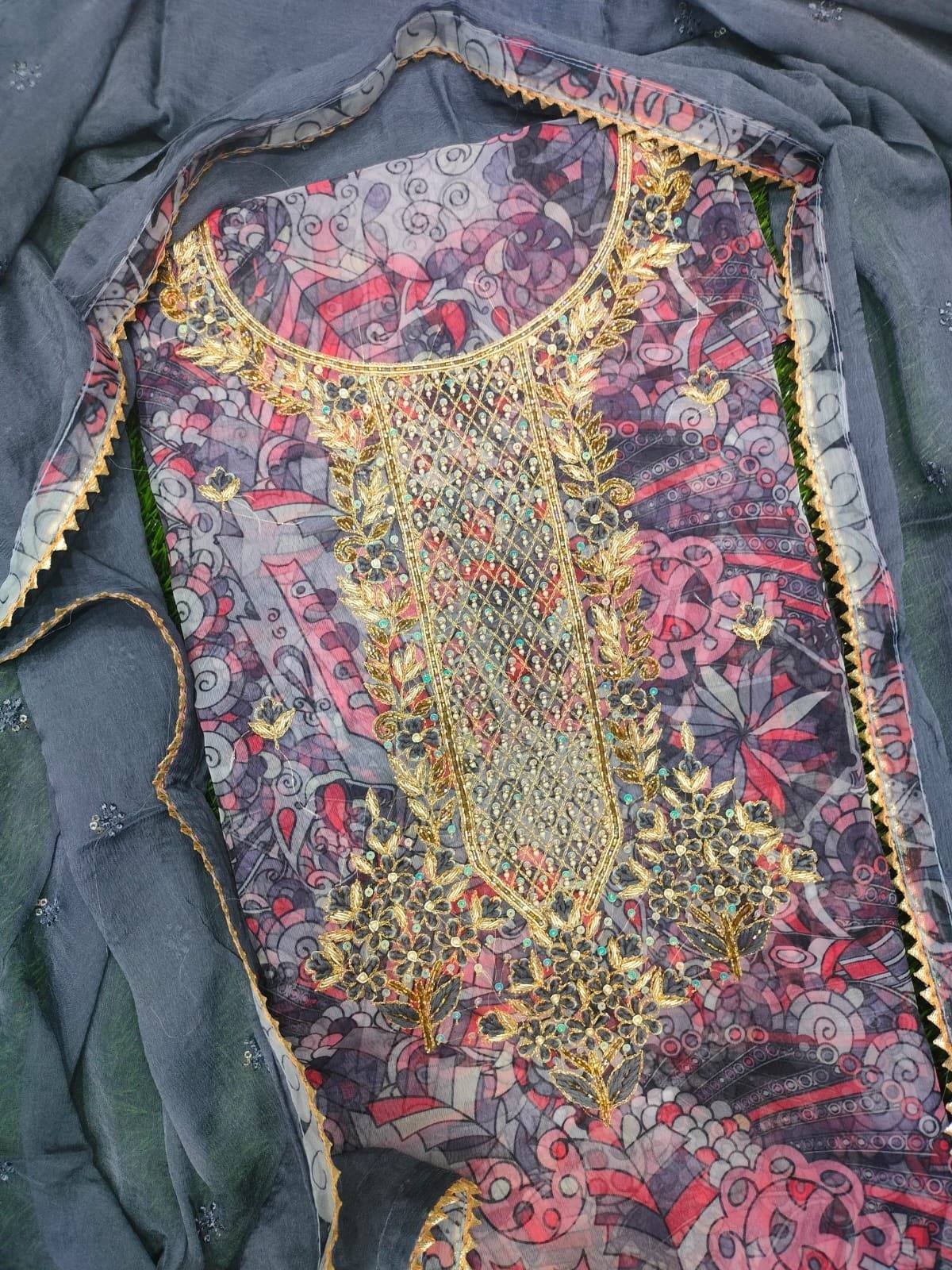 Geometric Multi Color Suit Set