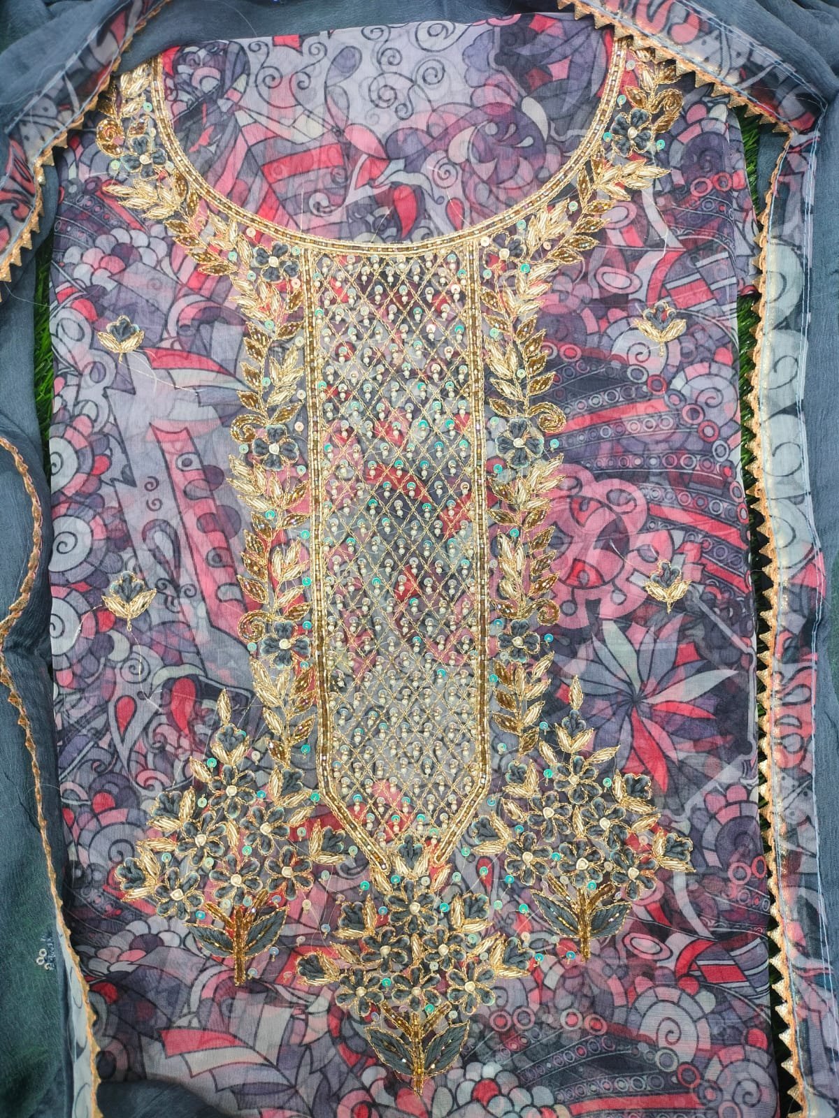 Geometric Multi Color Suit Set