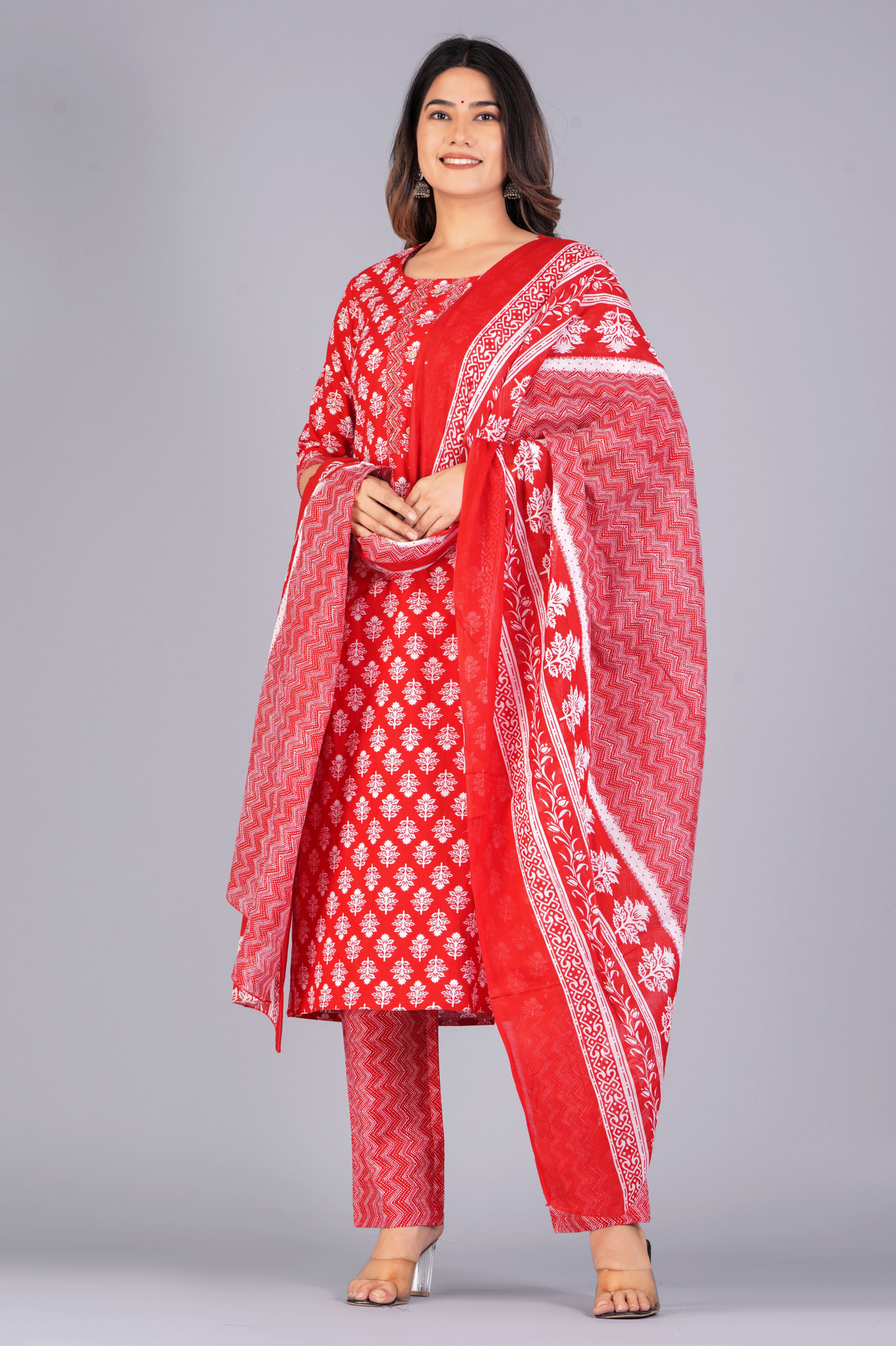 Women Floral Printed Regular Kurta with Trousers & With Dupatta