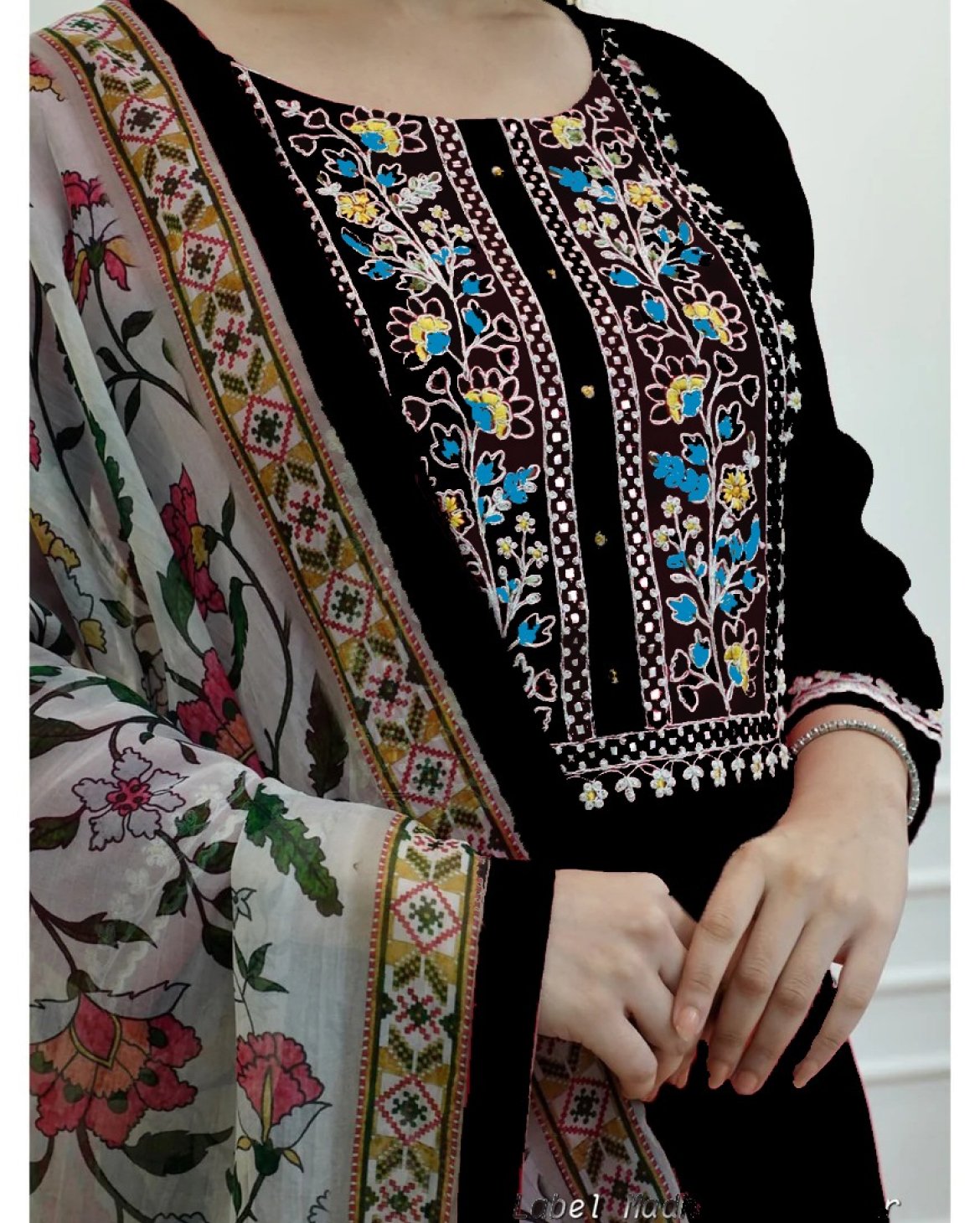 Musterd Embroidery Marron Embroidery Black Embroidery