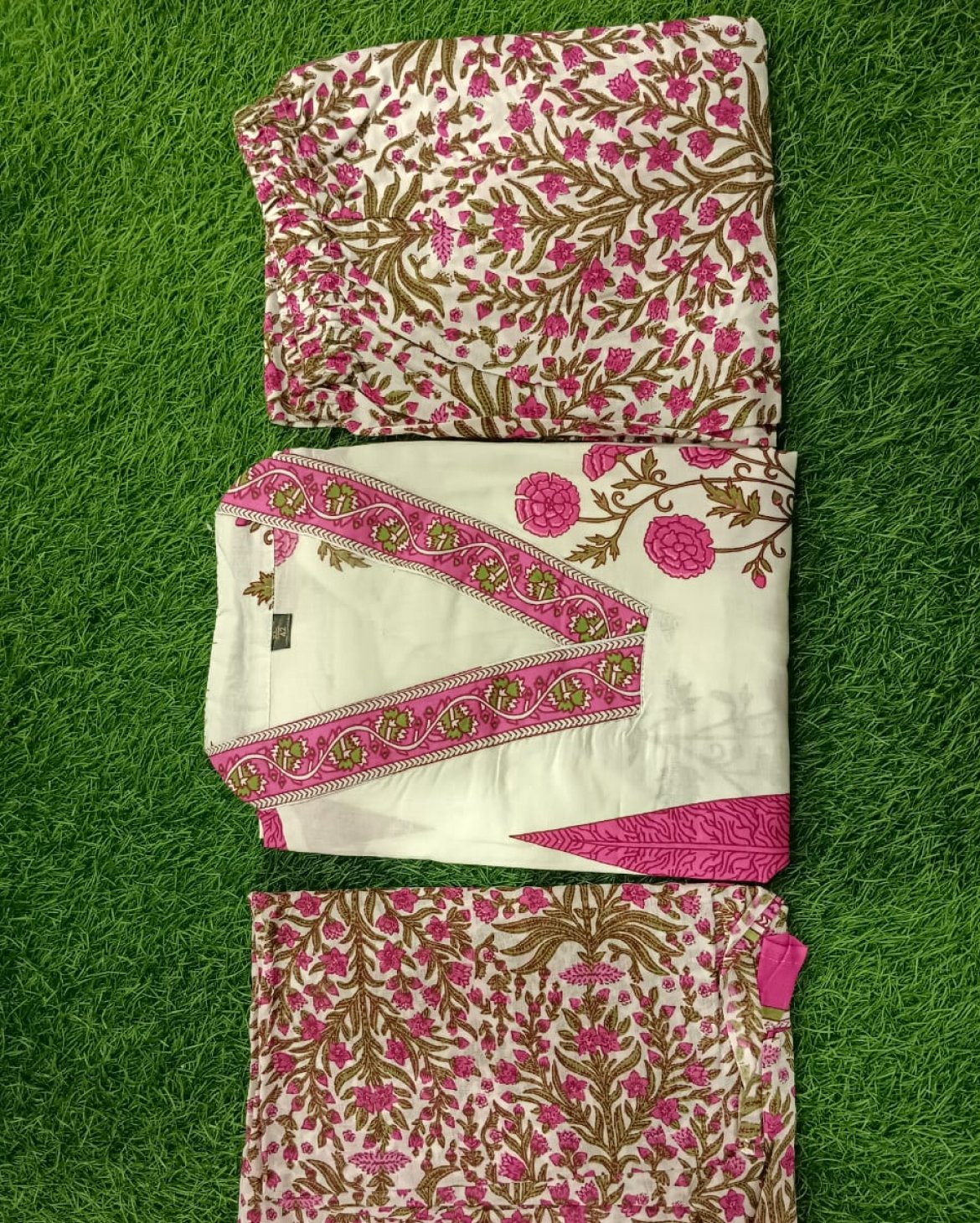 Pink Border Menwal Blue Border Menwal Musterd Border Menwal